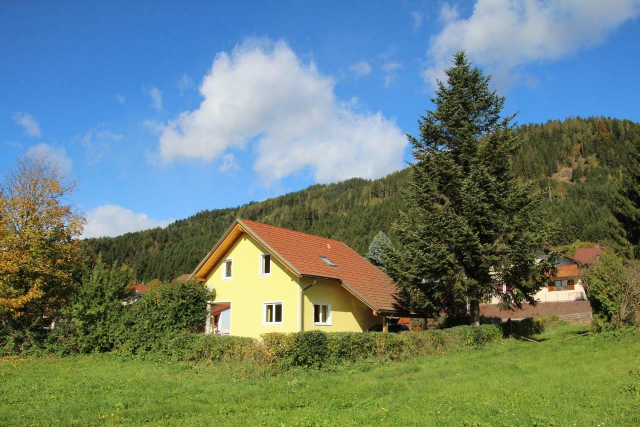 Vila Narrenhaus Fohnsdorf Exteriér fotografie